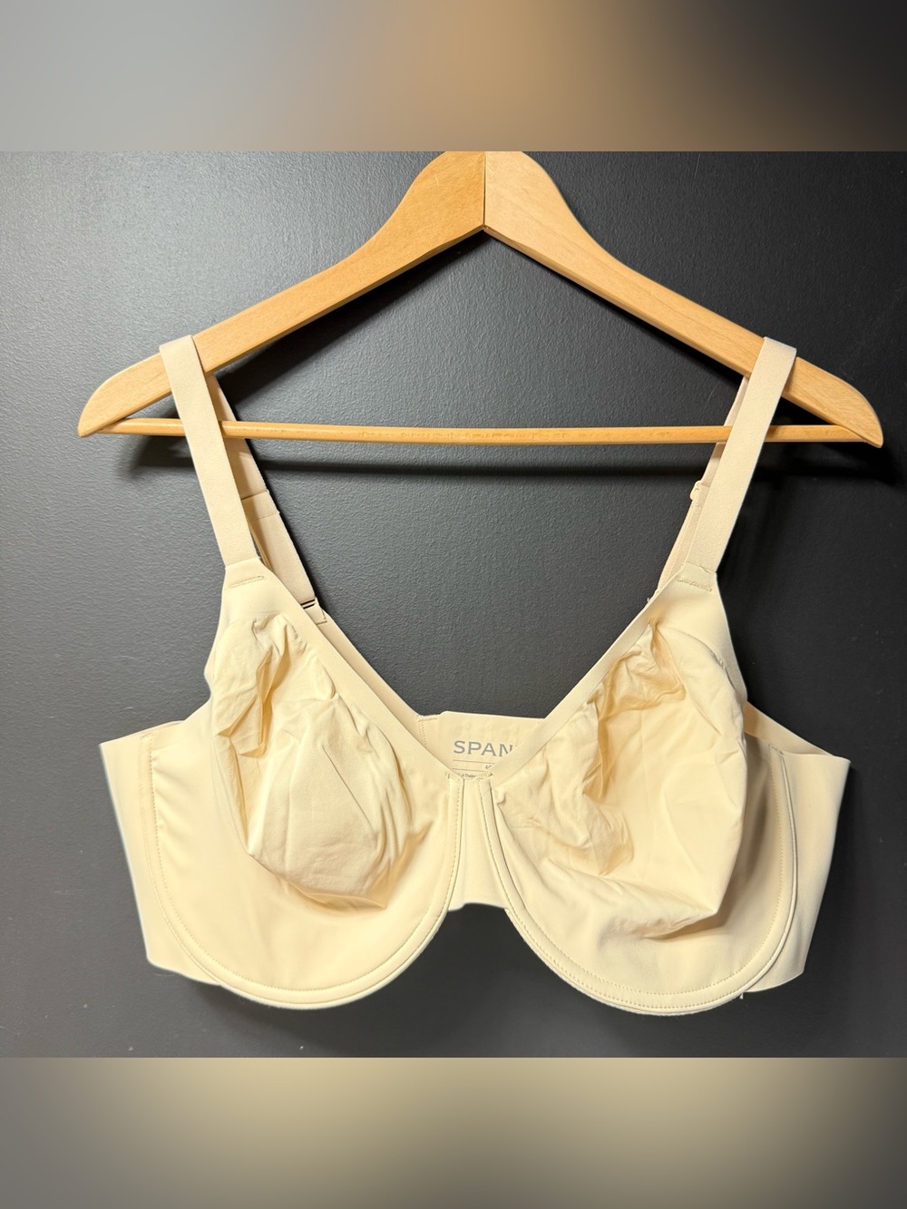 Spanx 10592R SPANX supersmooth® BraVa Unlined Bra